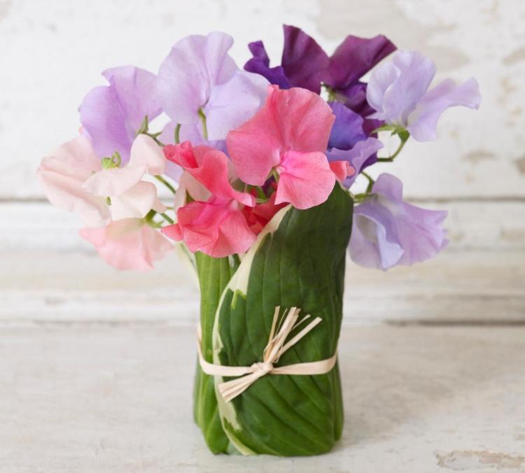 Muttertagsgeschenke-basteln-Blumengestecke-saisonal