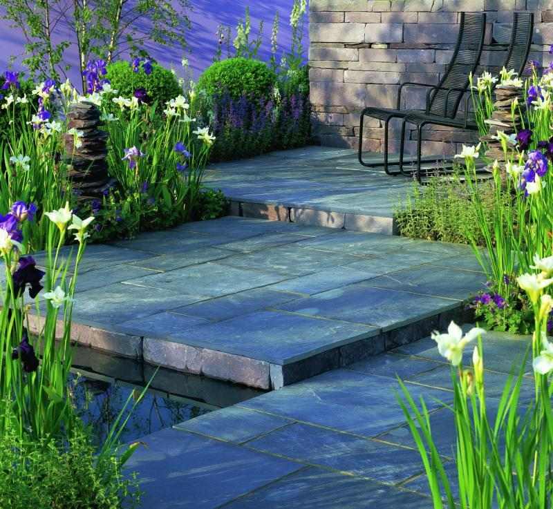 Terrassenplatten-Naturstein-Garten-Gestaltung