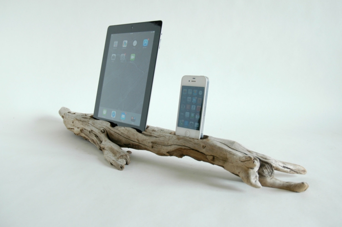 dockingstation aus treibholz idee selbermachen tablet smartphone