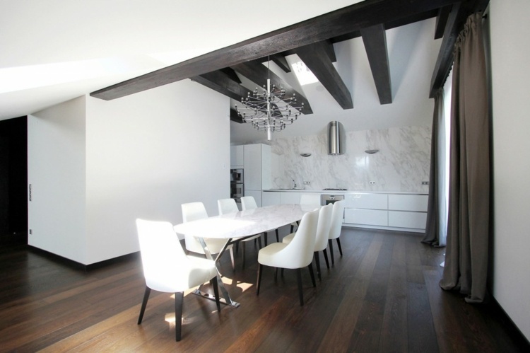 esszimmer design idee luxurioes grosser esstisch stuehle marmor dachzimmer