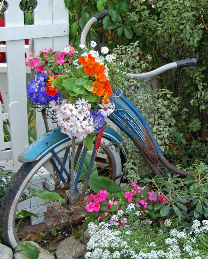 fahrrad korb blumen garten dekoration ideen