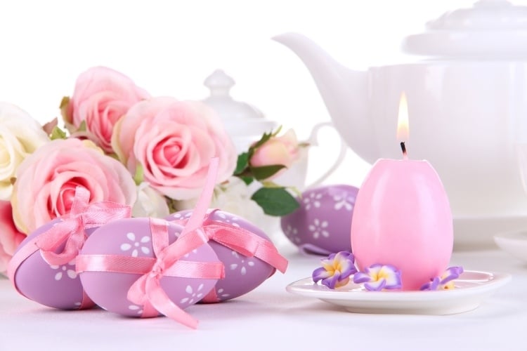 Frühlingsdeko mit Kerzen -ideen-eiform-pastellfarben-rosa-flieder
