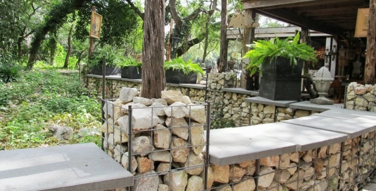 garten baeume steine bauen-gabionenzaun-ideen gestaltung terrasse