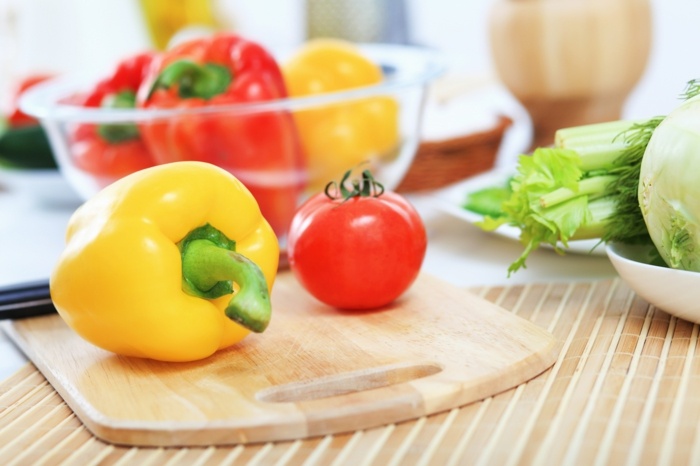 gemüse ernährung bei diabetes paprika gelb rot tomate salat