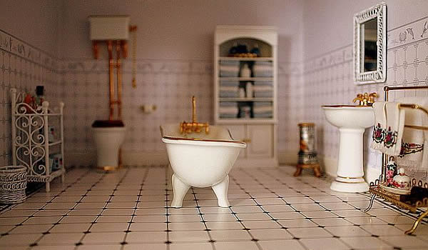 ideen-Badezimmer-erfrischen-freistehende-badewanne-fliesenboden