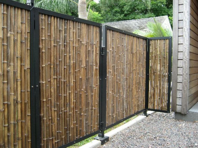 klassische-Garten-Zäune-aus-Bambus-Holz