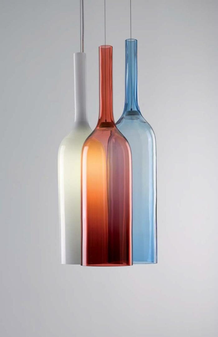 lampen design flaschen buntes glas beleuchtung vintage rot blau