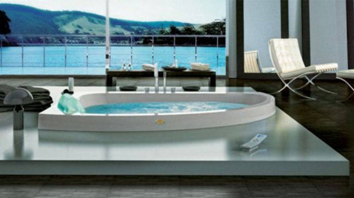luxus bad rustikal modern badewanne liegestuhl aublick see