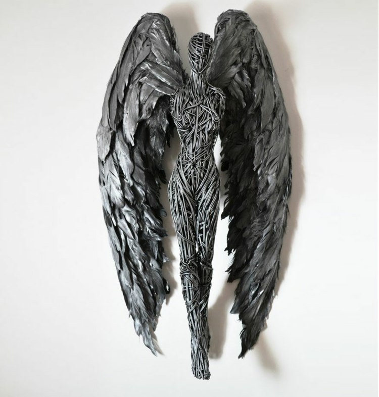 metall engel fluegel draht figur skulptur kunst