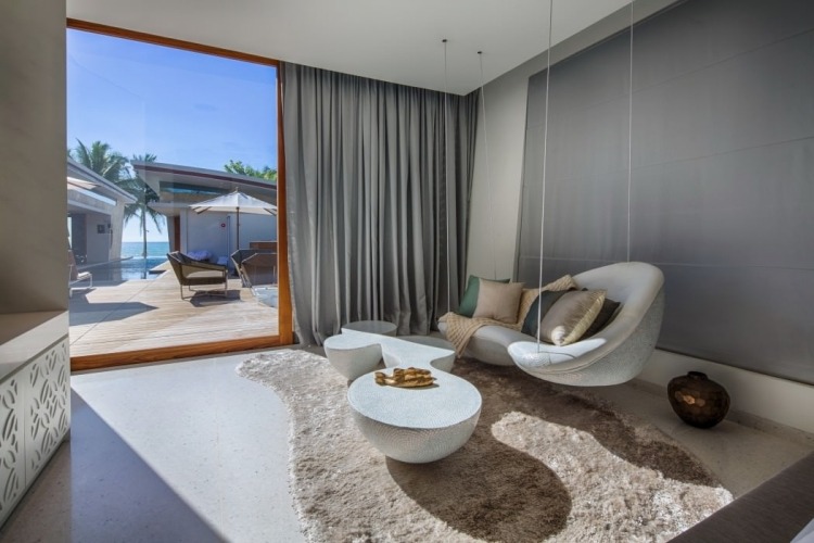 moderne-einrichtung-villa-thailand-lotus-appartement-sofa-relax-schweben