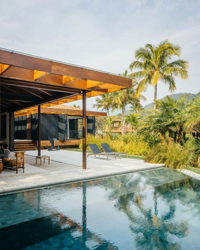 pool design dreieck palmen garten haus terrasse