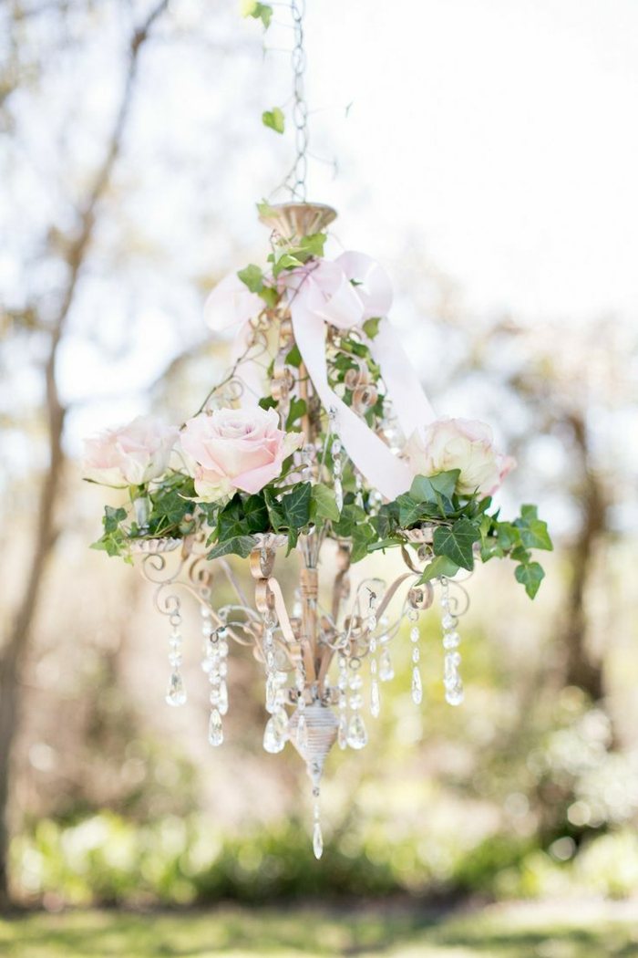 romantische deko hängend kristall rosen blumen braut praty garten
