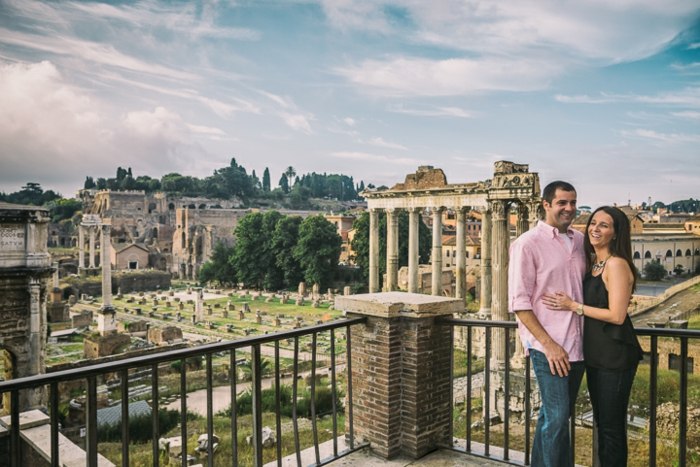 verlobung kulisse romantische antik balkon italien hauptstadt