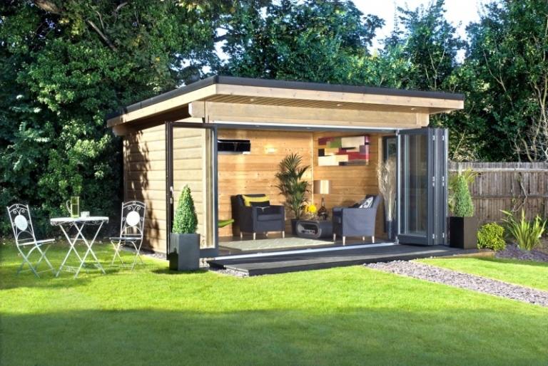  Blockbohlenhaus im Garten - minimalistisches Design