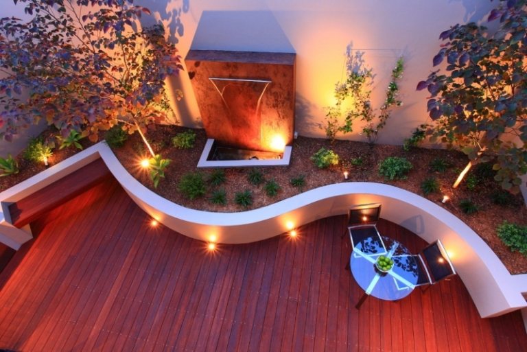 Led-Gartenbeleuchtung-Terrasse-Wasserspielen-Gestaltung-Ideen