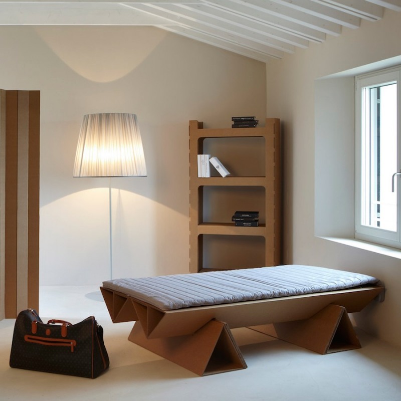 Moebel-aus-Pappe-Schlafzimmer-einrichten-Ideen-Bett