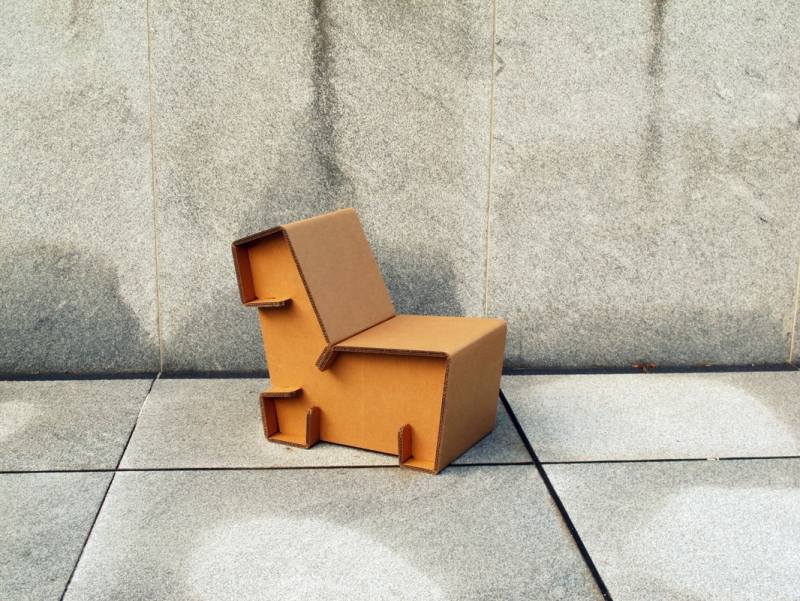 Moebel-aus-Pappe-Sessel-stabil-zusammenfalten-Ideen-Charigami