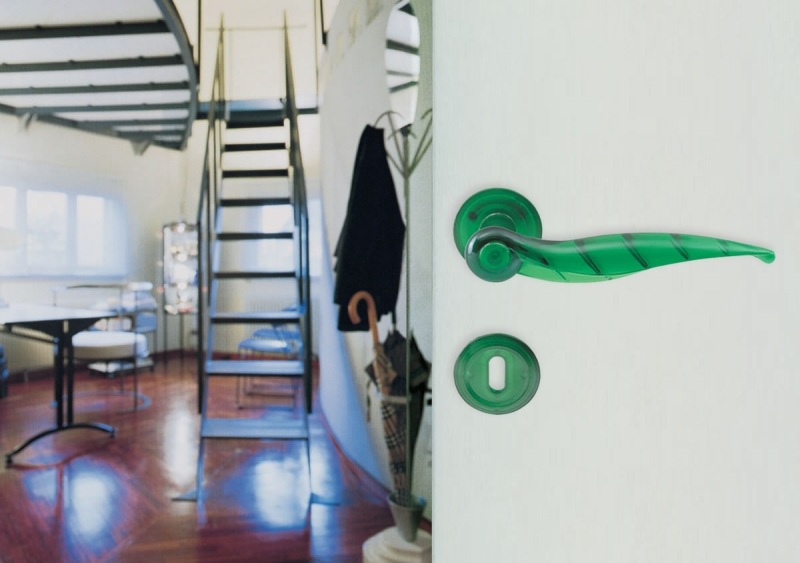 Türgriffe und Türbeschläge gruen-modern-minimalistisch