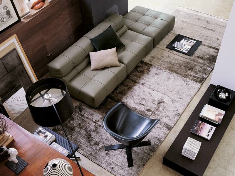 Wohnzimmer einrichten Sofa-auswaehlen-Puff-BB-Italia
