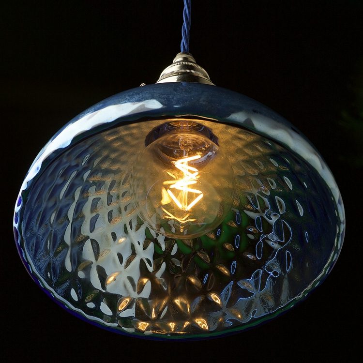 edison glühbirne lampenschirm blau glas muster design