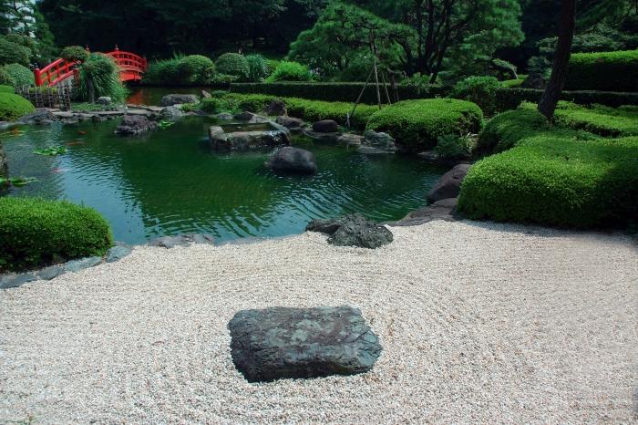 eigenen-steingarten-anlegen-im-japanischen-stil