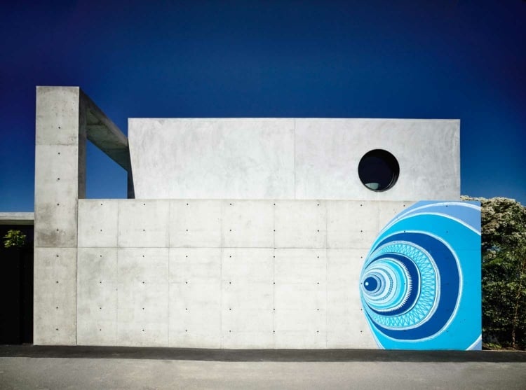 fassade beton grau wand bild blau modern design haus