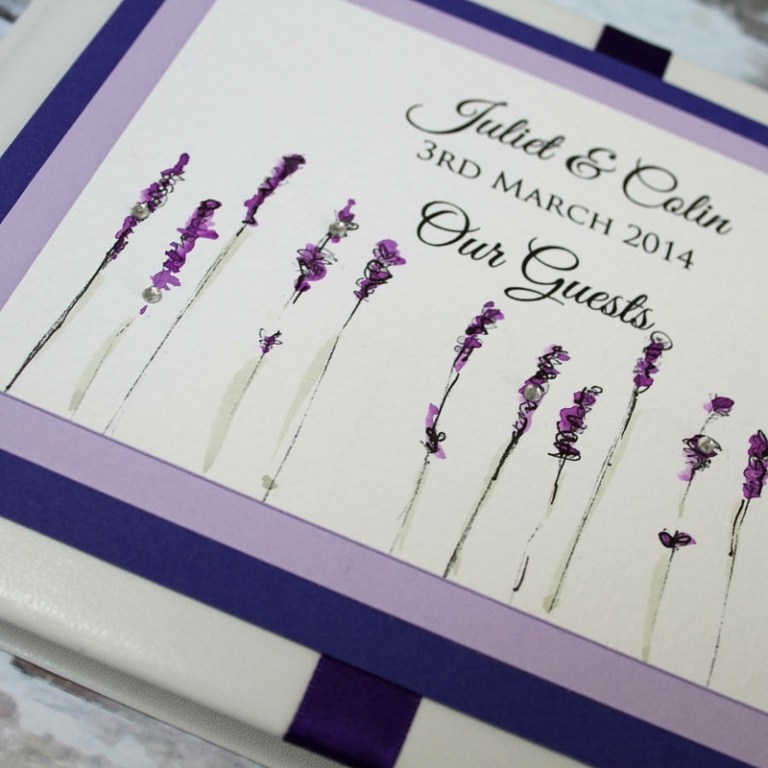 gästebuch für hochzeit blumen malen lila weiss idee diy