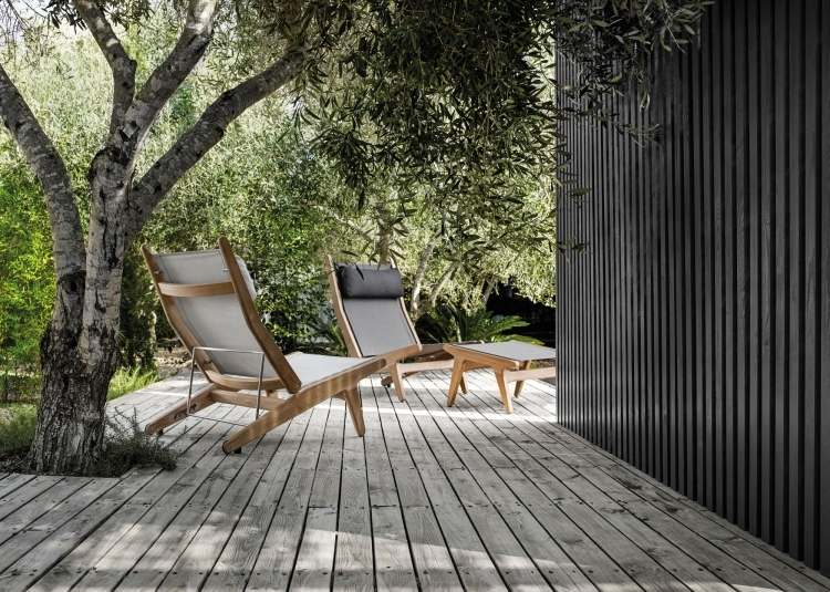 Garten Loungemöbel -aktuelles-design-freizeitbereich-liegen-baeume-holzboden