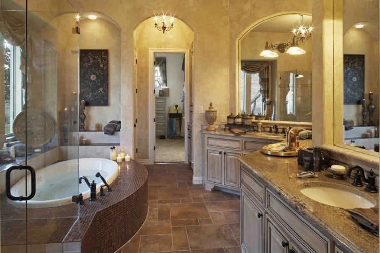 luxus badezimmer gestaltung traditionell badewanne dusche badschrank