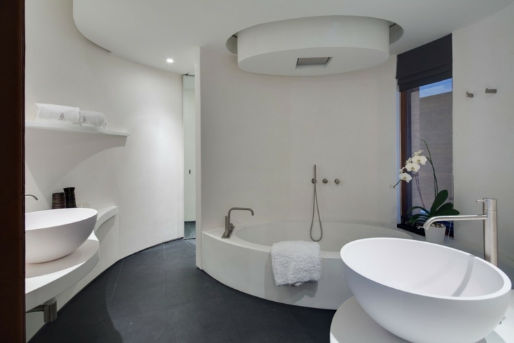 luxus villa modern stil ideen zur einrichtung bad weiss schwarz