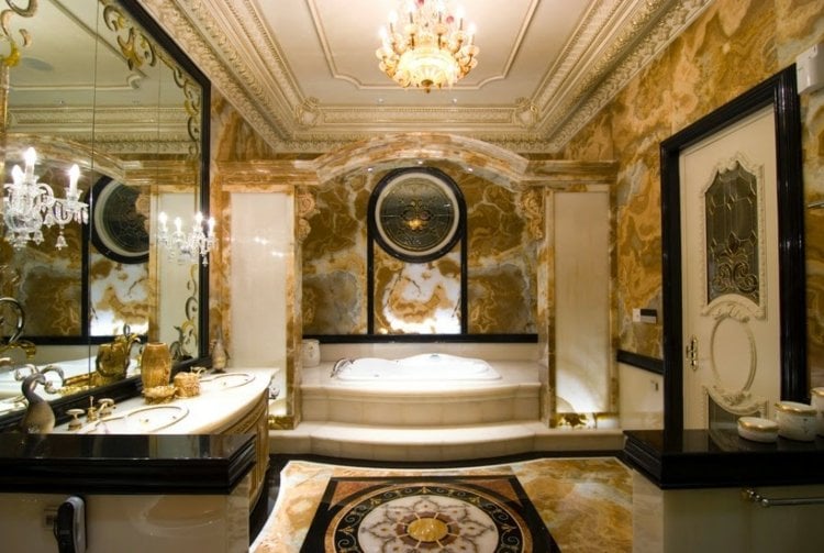 marmor look luxus stil badezimmer idee einrichtung kronleuchter
