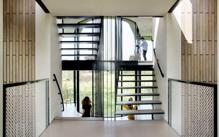 offene treppe interieur design idee monochrom haus
