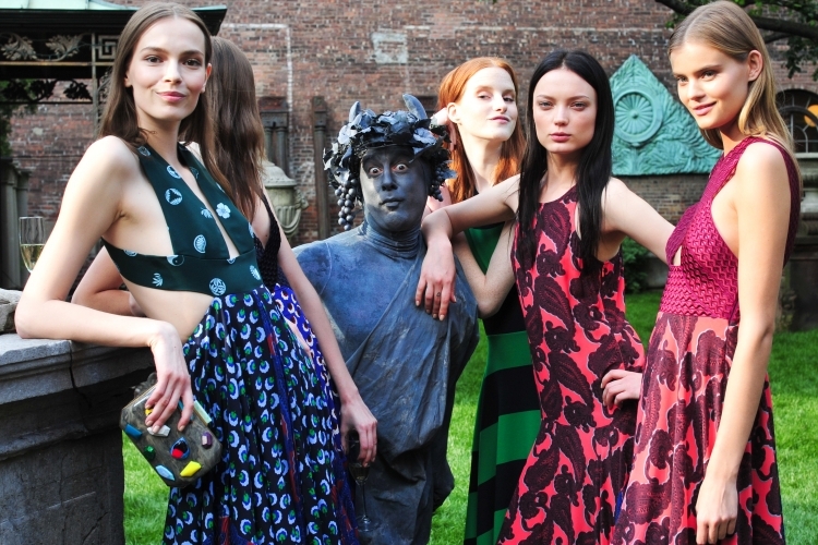 outfits-sommer-2015-fruehling-sommer-kollektion-farbe-muster