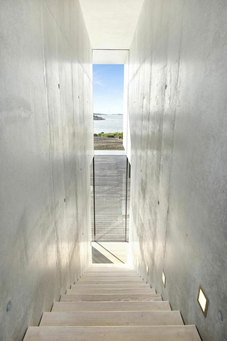 treppe villa am meer ausblick beton wand
