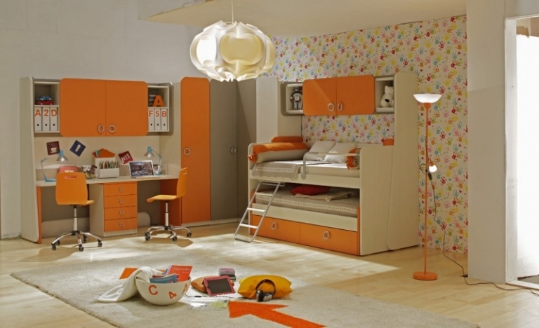 Ahorn-Moebel-Jugendzimmer-orange-Farbe-Ideen-Schreibtisch
