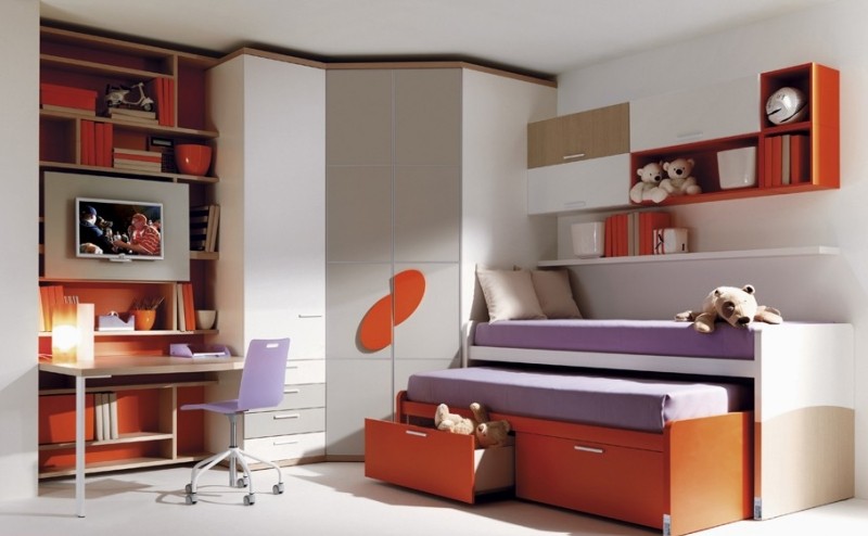 Ahorn-Moebel-Kinderzimmer-orange-Bett-Bettkasten-Strauraum