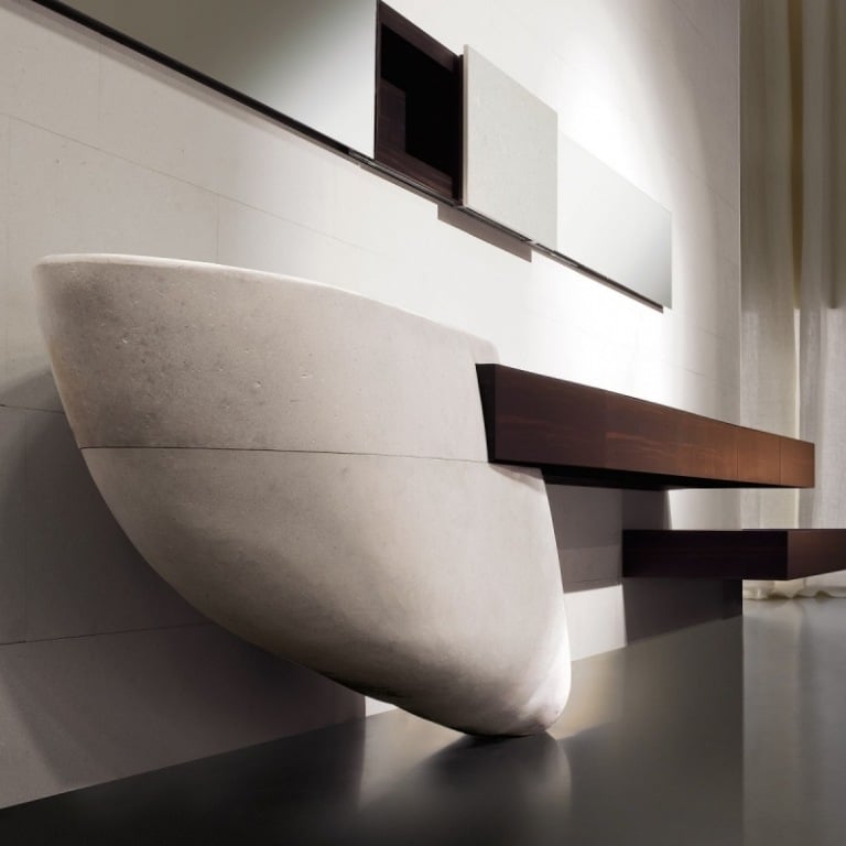 Badezimmermoebel-Holz-modern-Gestaltung-Waschtisch-Beton-Becken