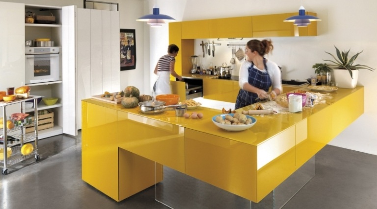 Einbaukueche-Kochinsel-gelbe-Farbe-Ideen-modern