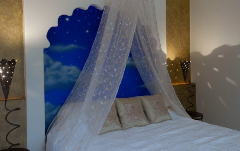 Kopfteil-Bett-exotisch-Betthimmel-Tapeten-marokkanisch