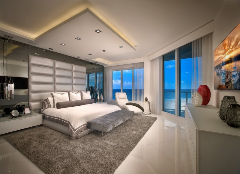 Kopfteil-Bett-moderne-Schlafzimmer-Gestaltung-Leder-Dachbeleuchtung