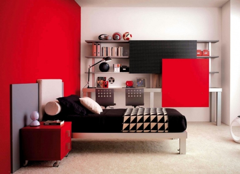 Schlafzimmer-Rot-Wandgestaltung-Paneele-industriel