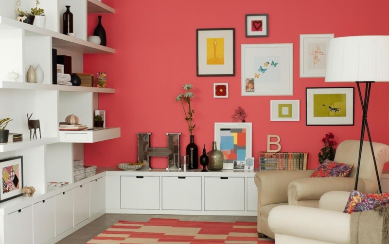 Zimmer-Farbgestaltung-weiss-rosa-Farbe