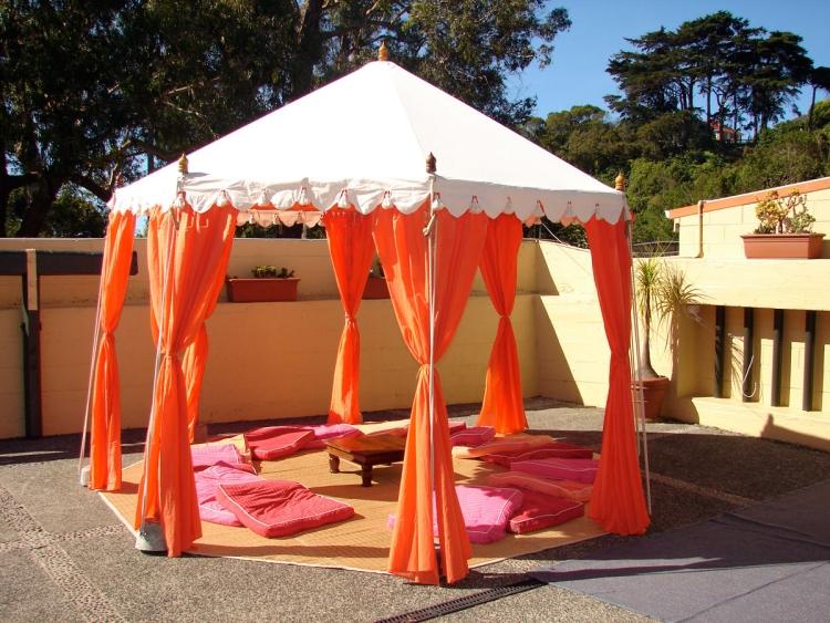 Bodenkissen für Garten oder Terrasse e-orange-sommer-zelt-party-garten-pink