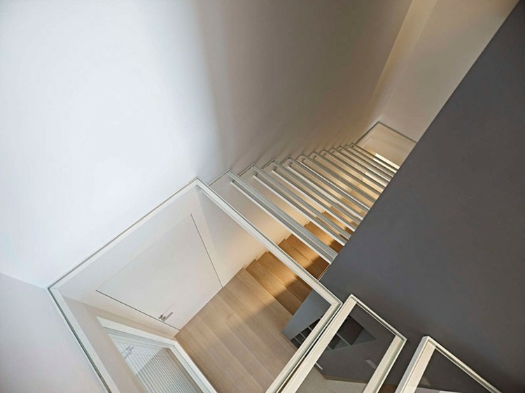 design idee modern treppenbereich transparent flur einrichtung