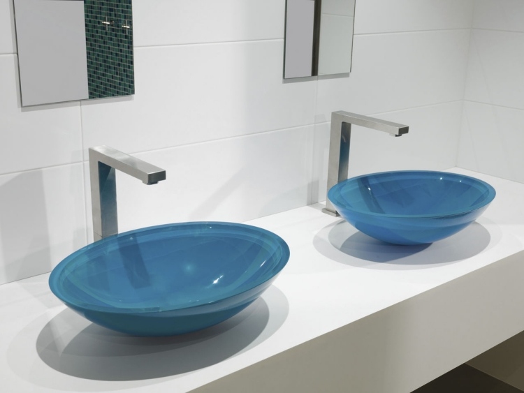 doppelwaschtisch-aufsatzbecken-sets-glas-oval-blau-modern-platte-weiss-bad-armatur-spiegel