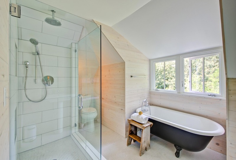einrichten-Landhausstil-Badezimmer-Duschkabine-Glaswand