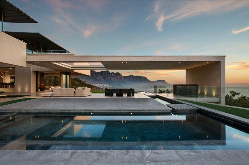 einrichtung im minimalistischen stil terrasse pool lounge ueberdachung