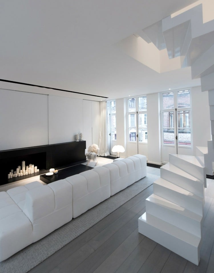 interieur design ideen wendeltreppe weiss modern parkett grau minimalistisch