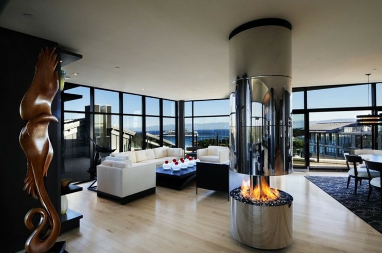 interieur und design ideen feuerstelle saeule glas metall wohnzimmer