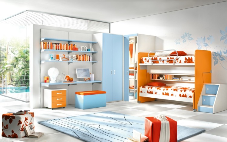 kinderzimmergestaltung ideen doppelbett hellblau orange teppich einrichtung